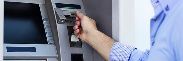 Банки в Азербайджане за 4 месяца увеличили число банкоматов