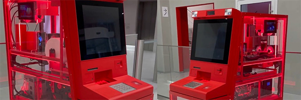Альфа-Банк представил прозрачный банкомат
